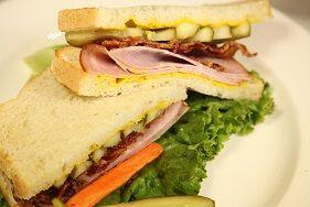 The Cuban (472 cal)