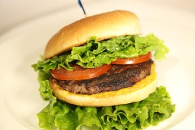 Folsom Classic Burger (580 cal)